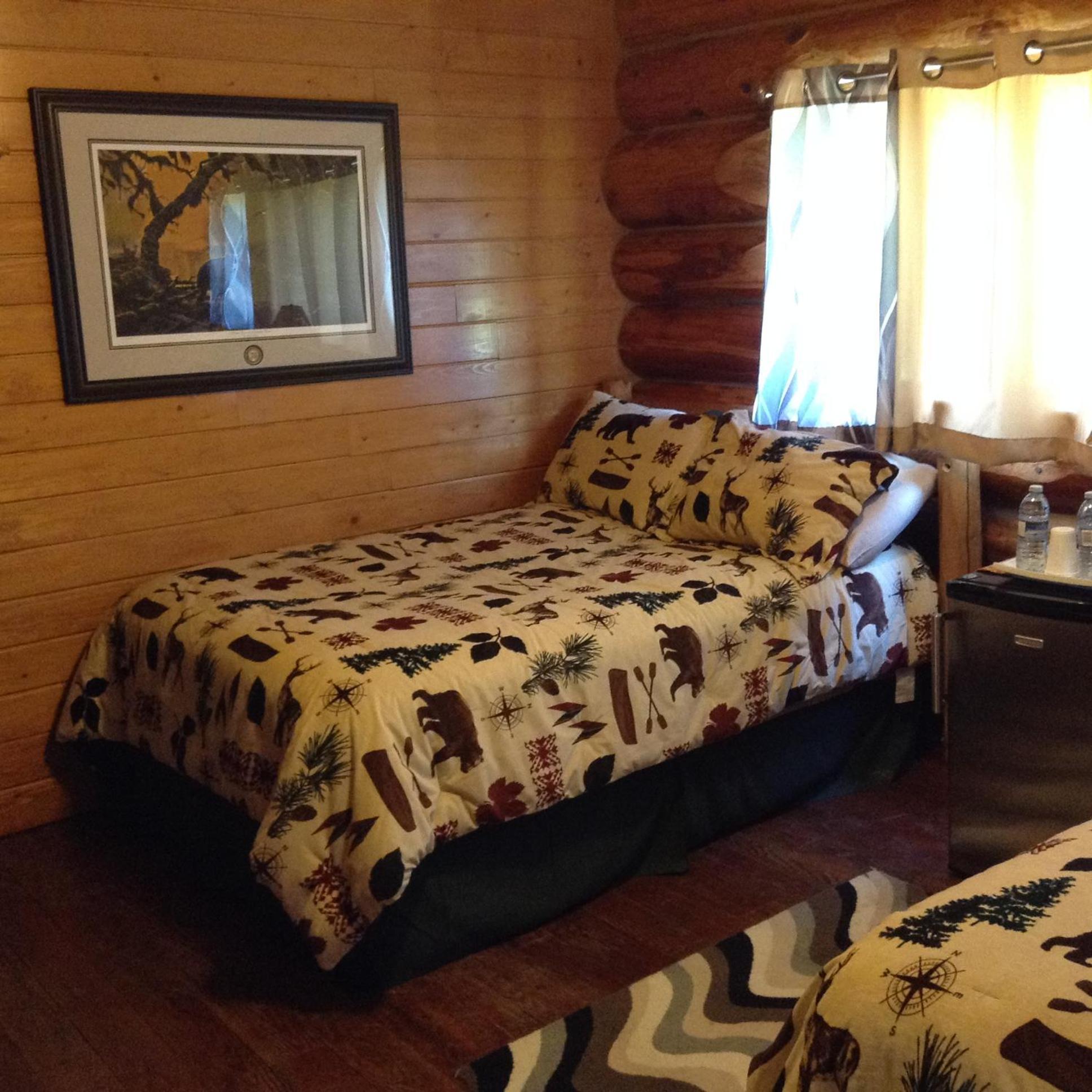 Summit River Lodge & Campsites Valemount Ruang foto